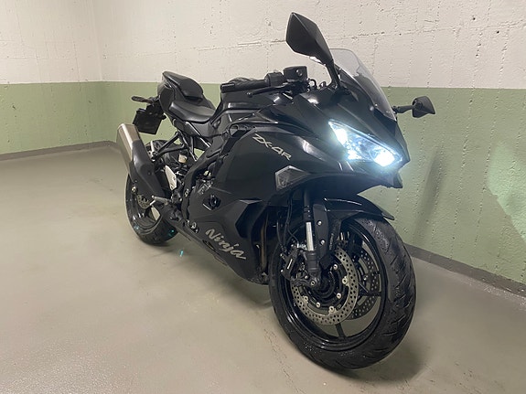 Kawasaki NINJA ZX-4R 5 of 13