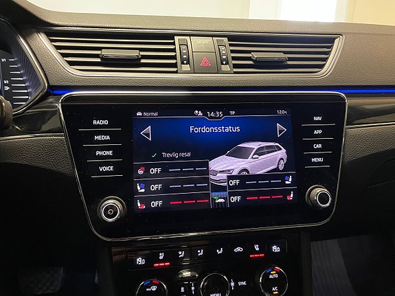Skoda Superb 17 of 27