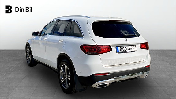Mercedes-Benz GLC200 4 of 5