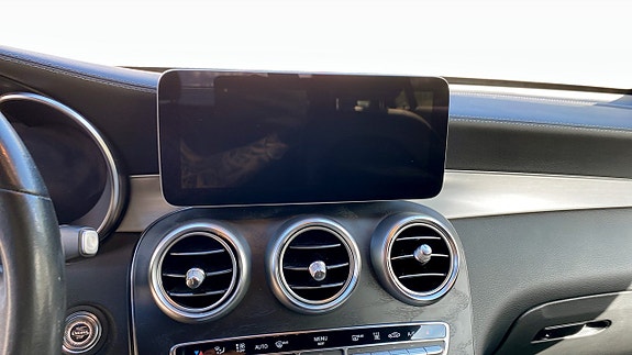 Mercedes-Benz GLC200 10 of 14