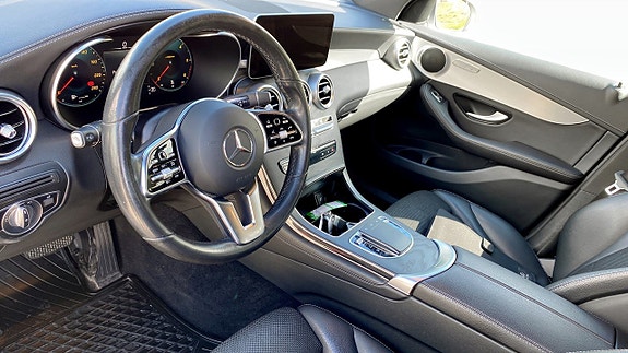 Mercedes-Benz GLC200 8 of 14