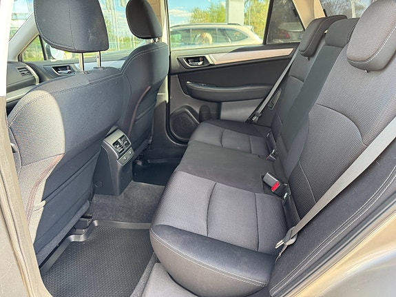 Subaru Outback 16 of 18