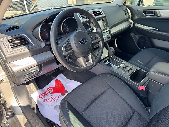 Subaru Outback 8 of 18