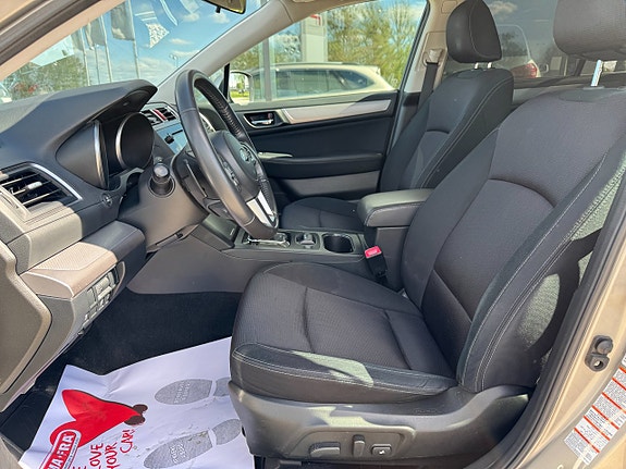 Subaru Outback 7 of 18