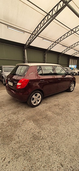 Skoda Fabia 5 of 23