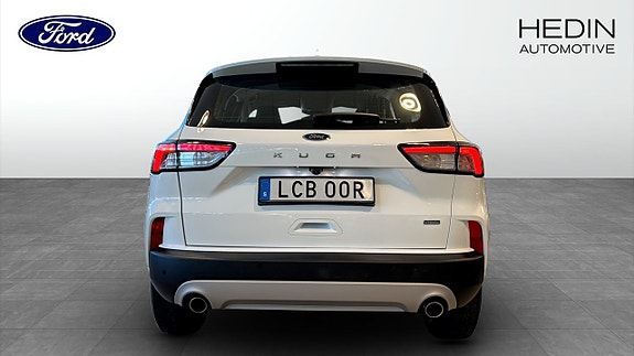 Ford Kuga 7 of 15