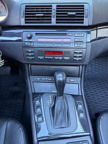 BMW 320 13 of 14