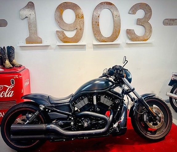 Harley-Davidson VRSCDX Night Rod Special Ombyggd