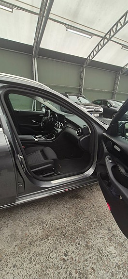 Mercedes-Benz C200 d 9 of 12