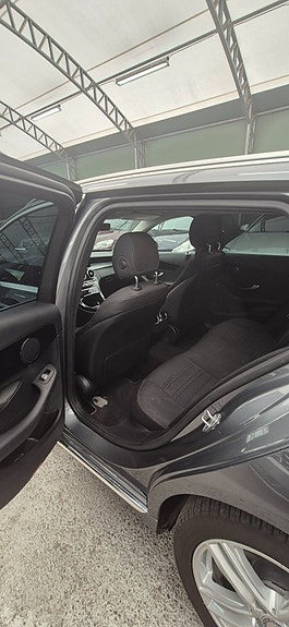 Mercedes-Benz C200 d 8 of 12