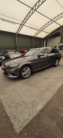 Mercedes-Benz C200 d 2 of 5
