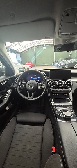 Mercedes-Benz C200 d 11 of 12