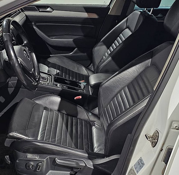 Volkswagen Passat Alltrack 5 of 5