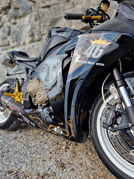 Honda CBR1000RR Valentino Rossi Edition 4 of 5