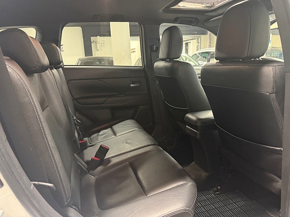Mitsubishi Outlander 8 of 21