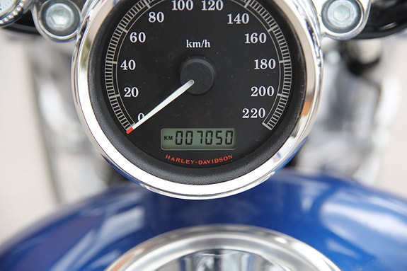 Harley-Davidson XL1200C Sportster Custom - lågmilare! 7 of 12