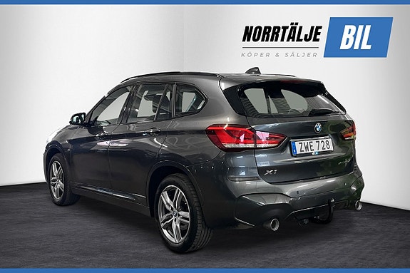 BMW X1 4 of 5