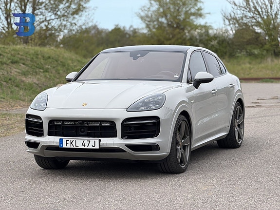 Porsche Cayenne Coupe 3 of 5