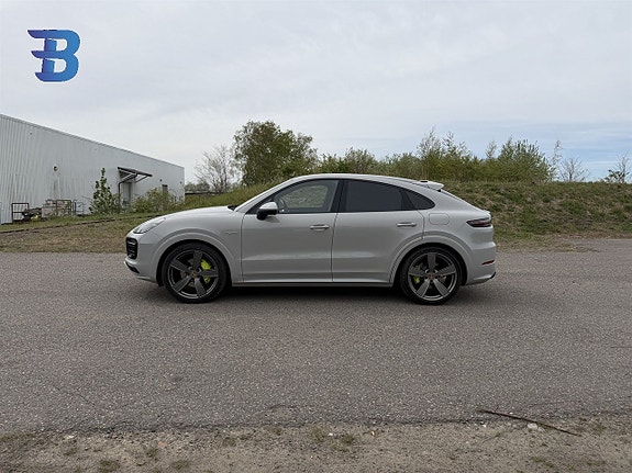 Porsche Cayenne Coupe 4 of 5