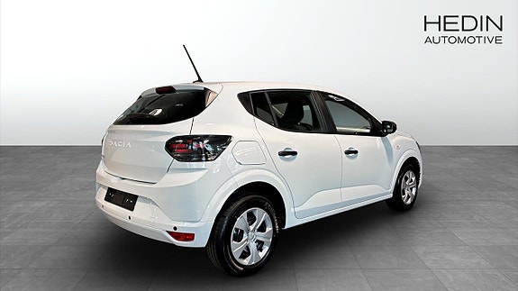 Dacia Sandero 5 of 5
