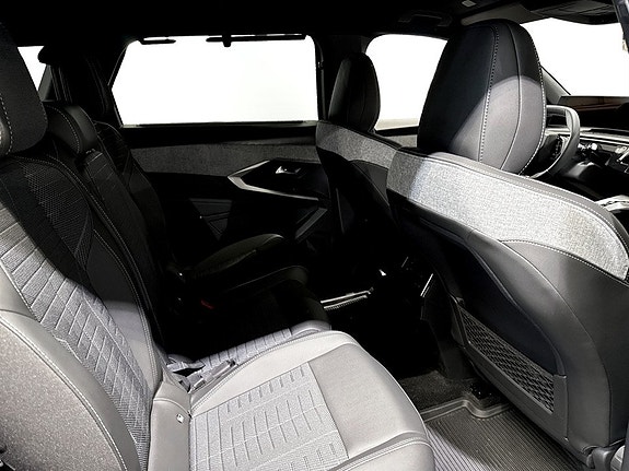 Peugeot 5008 6 of 8