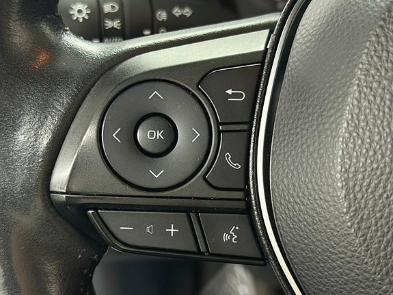 Toyota Corolla 16 of 23