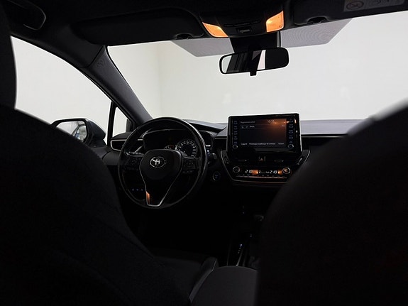 Toyota Corolla 8 of 23