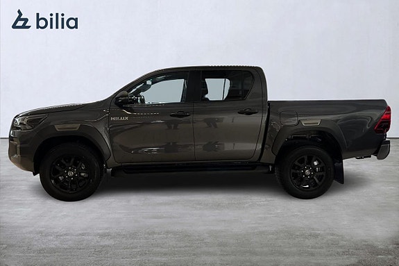 Toyota HiLux 3 of 23