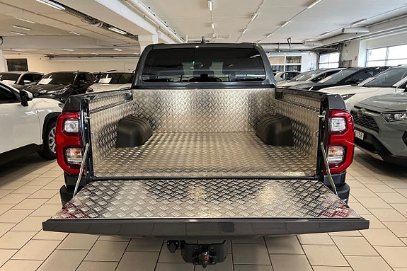 Toyota HiLux 22 of 23
