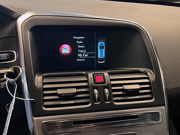 Volvo XC60 17 of 28