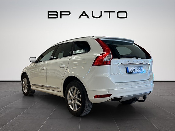 Volvo XC60 5 of 28