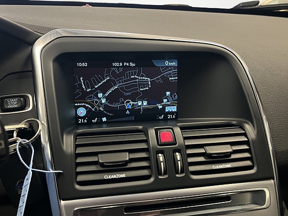 Volvo XC60 16 of 28