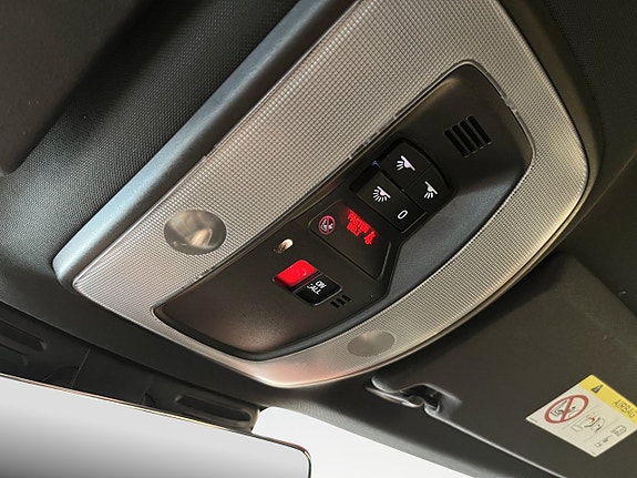 Volvo XC60 22 of 28