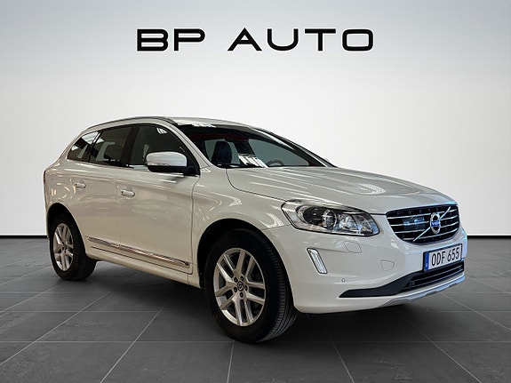 Volvo XC60 8 of 28