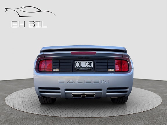 Ford Mustang 7 of 20