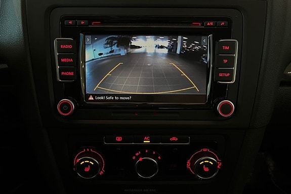Volkswagen Golf VI 17 of 22
