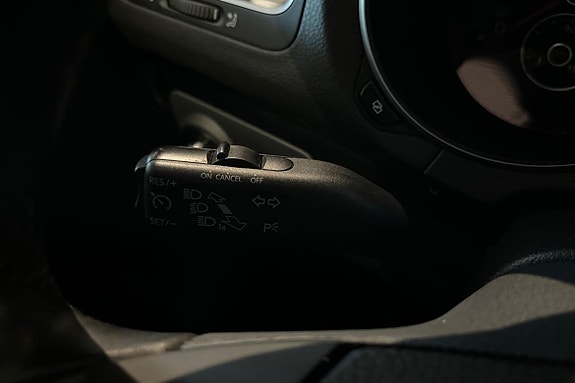 Volkswagen Golf VI 14 of 22