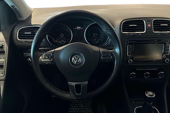 Volkswagen Golf VI 12 of 22