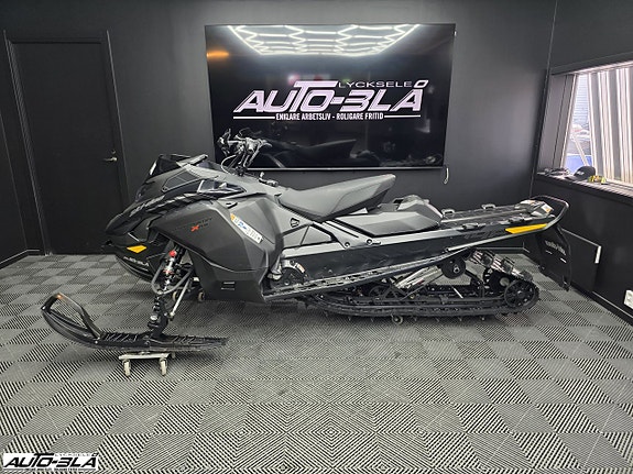 Ski-Doo Backcountry XRS 850E-TEC 3 of 6