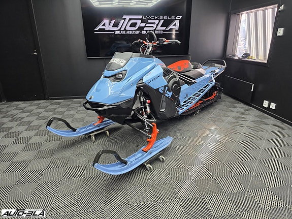 Ski-Doo Freeride Std 850 E-TEC Turbo R HUB 146" 2 of 7