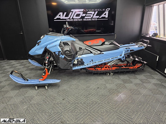 Ski-Doo Freeride Std 850 E-TEC Turbo R HUB 146" 3 of 7