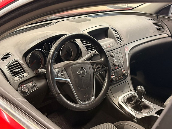 Opel Insignia 11 of 13