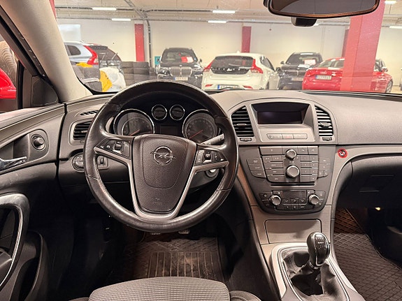 Opel Insignia 12 of 13
