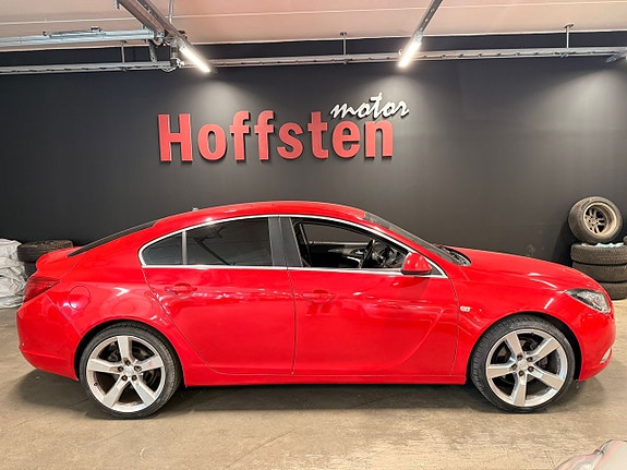 Opel Insignia 2 of 5