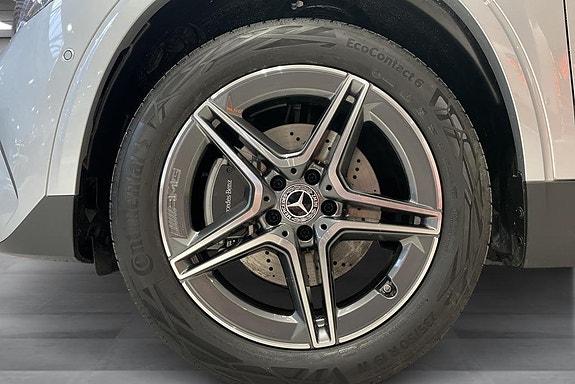 Mercedes-Benz GLA250 e 16 of 16