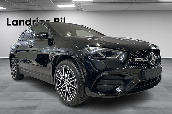 Mercedes-Benz GLA250 e 3 of 16