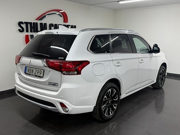 Mitsubishi Outlander 4 of 5