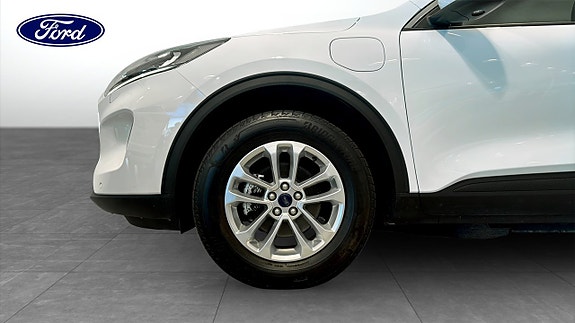 Ford Kuga 9 of 9