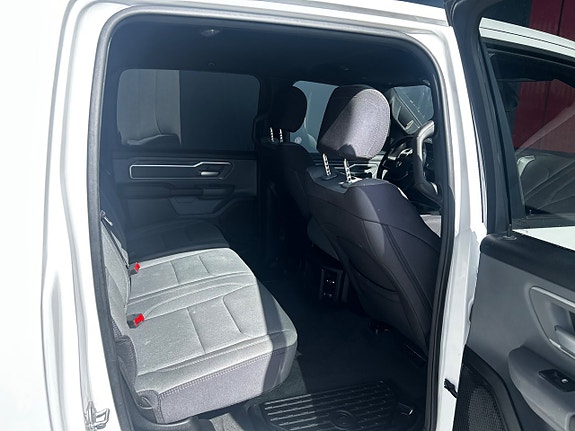 RAM 1500 9 of 24