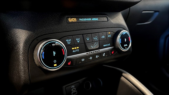 Ford Kuga 15 of 16